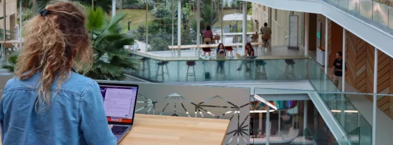 Salarié au coworking