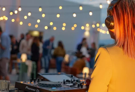 Soirée musique DJ rooftop Le Conencteur
