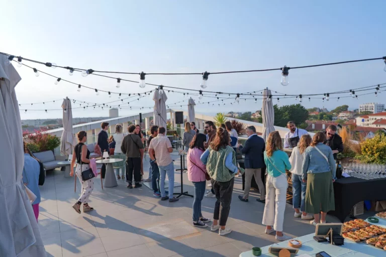 Soirée rooftop Le Connecteur été