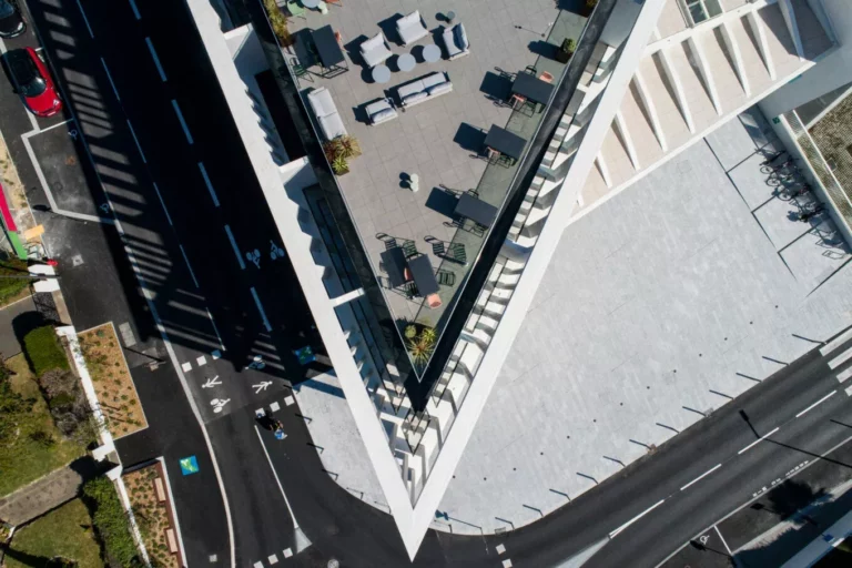 rooftop vue drone le connecteur