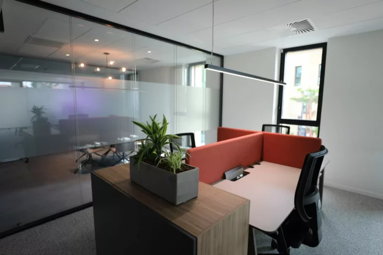 coworking bureau ferme