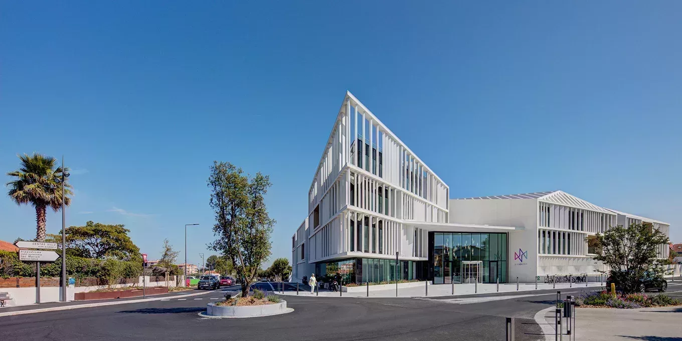 Bâtiment extérieur de Le Connecteur à Biarritz