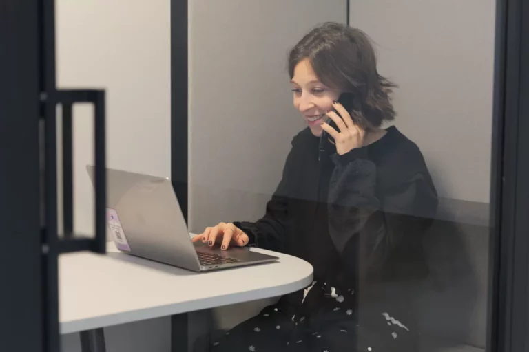 Phonebox Le Connecteur