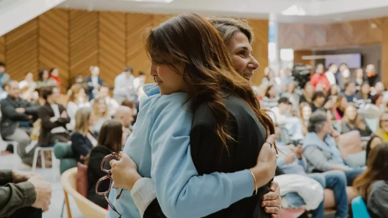 Sentinelles rebelles generations z et alpha a lavant poste du travail